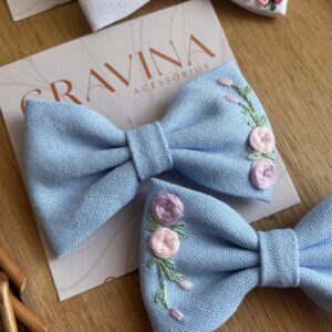 Laço Gravatinha bordado - M